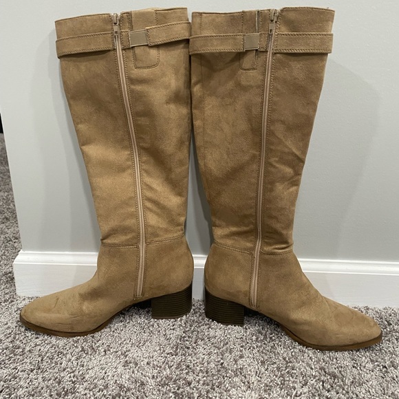 Life Stride Soft System Suede Tan heeled boots women size 9W. - Picture 4 of 8